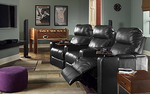 leather home theater couch near side table inside the living room HD wallpaper